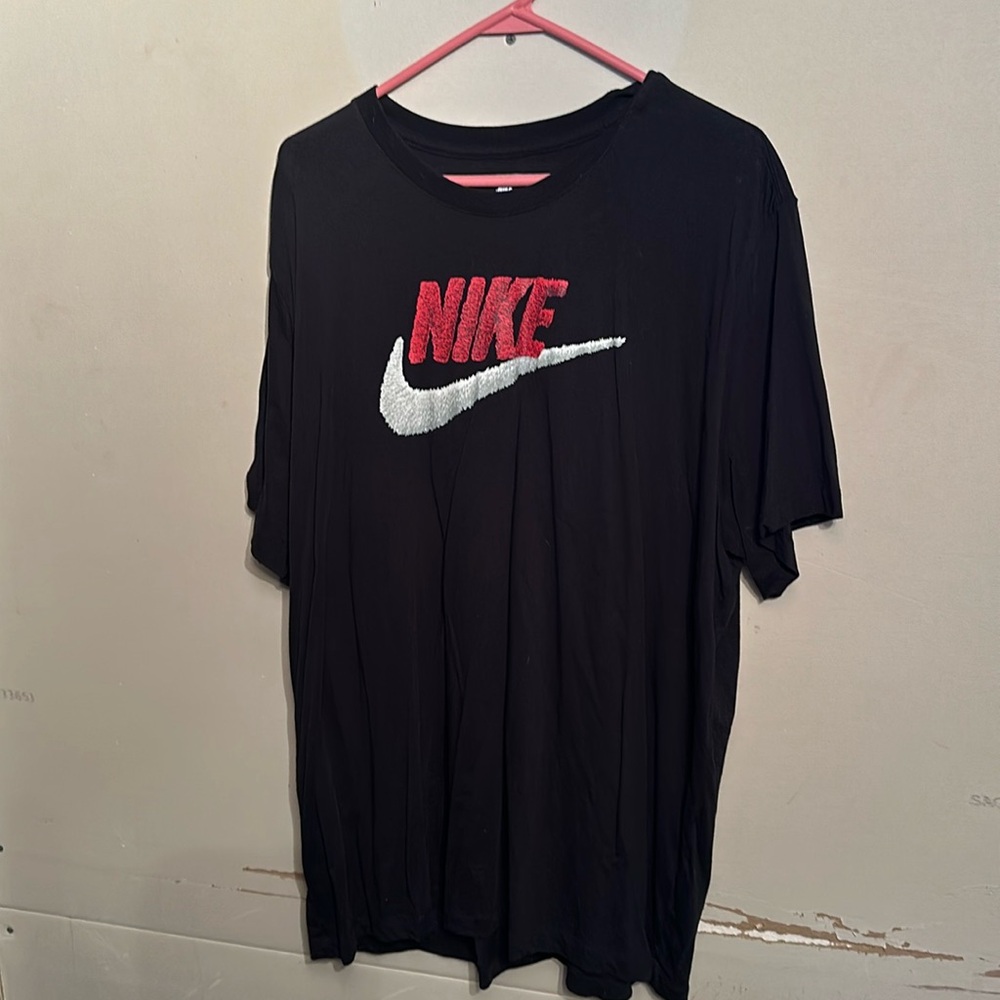 Nike Men’s T-shirt  Size xxl